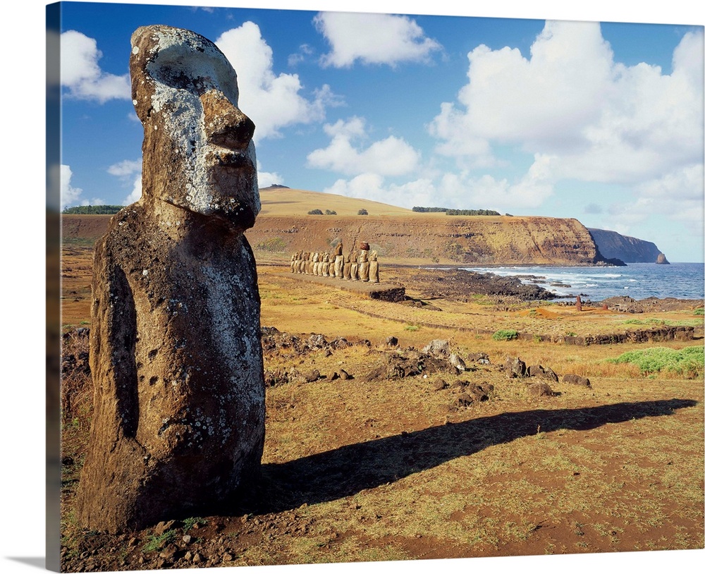 Chile, South America, Easter Island, Rapa Nui National Park, Ahu Tongariki, Moai statues