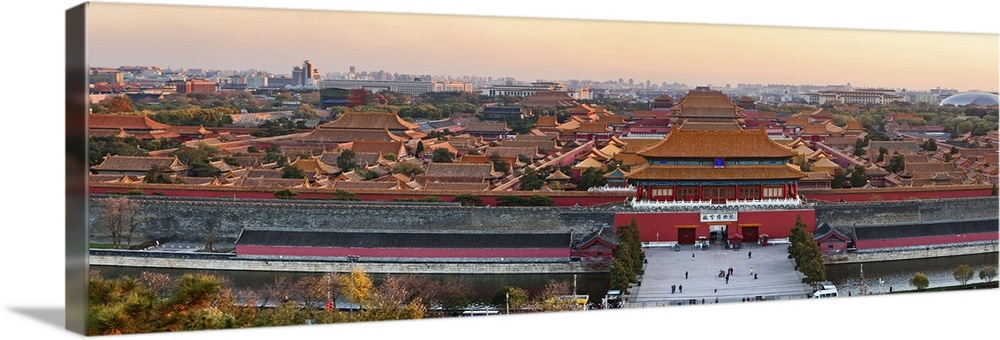 China, Beijing, Forbidden City, Panoramic view of the city from Jingshan Park hill.