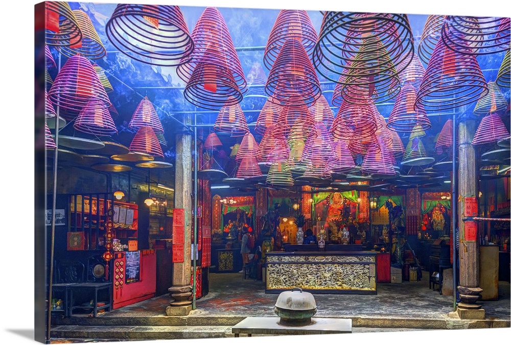 China, Hong Kong, Kowloon, Yau Ma Tei, incense in Tin Hau Temple 