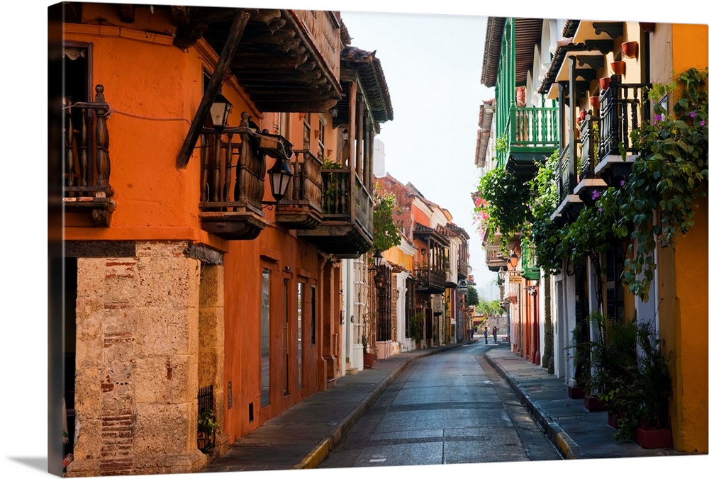 Colombia, Bolivar, Cartagena de Indias, Street scene