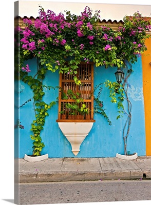Colombia, Cartagena, old town, colorful facade