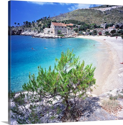 Croatia, Dalmatia, Hvar Island, Typical bay and beach near Hvar town