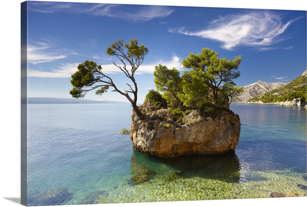 Croatia, Dalmatia, Makarska Riviera, Adriatic Coast, Brela, Kamen Brela or Brela Stone