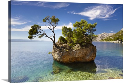 Croatia, Dalmatia, Makarska Riviera, Adriatic Coast, Brela, Kamen Brela or Brela Stone
