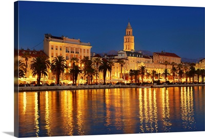 Croatia, Dalmatia, Split, Adriatic Coast, Waterfront at night