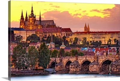 Czech Republic, Bohemia, Prague, Vltava River, Hradcany Castle and St Vitus Cathedral