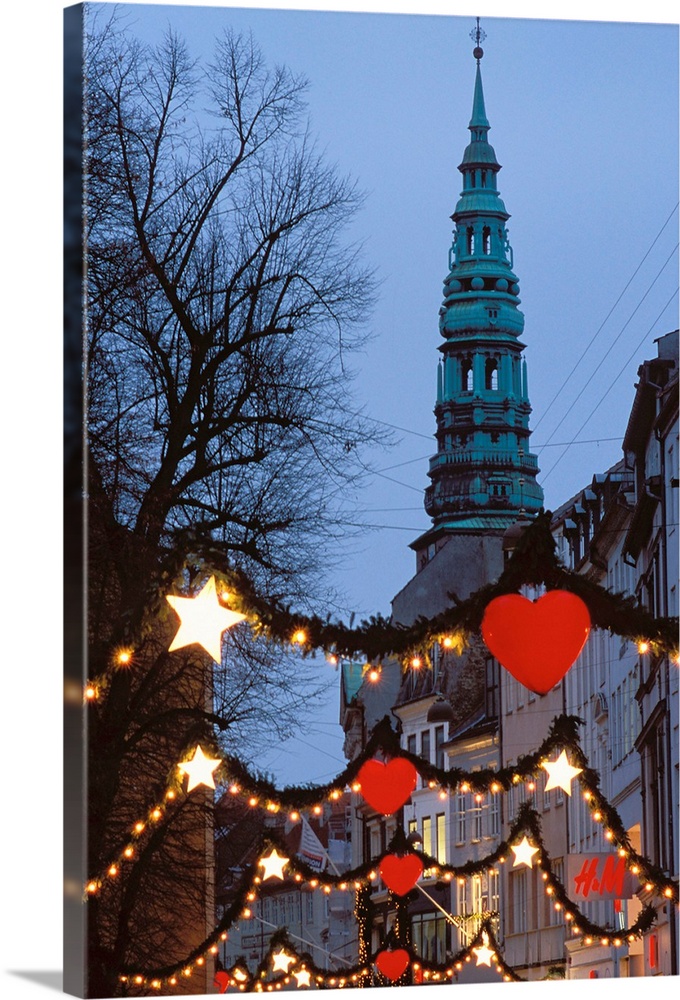 Denmark/Copenhagen Christmas/Christmas decorations along STR..GET to the height of the Vimmelskaftet, and the tower of the...