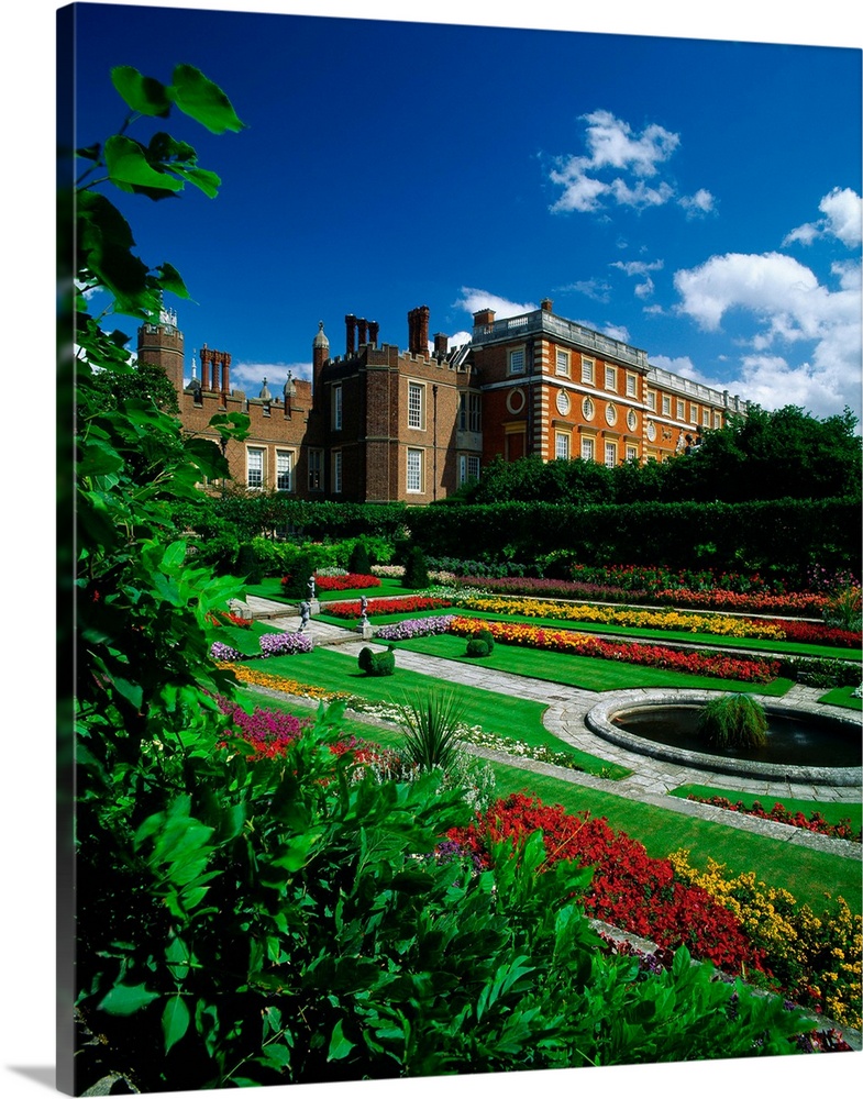 England, London, Hampton Court Palace