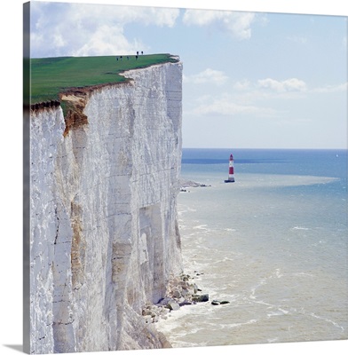 England, Sussex, Seven Sisters cliffs, Beachy Head Lighthouse