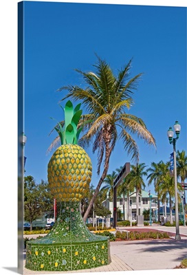 Florida, Delray Beach, Giant Pineapple, Delray Beach Icon at South County Courthouse