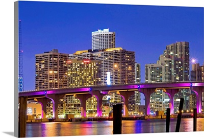 Florida, Miami, Atlantic ocean, Skyline and MacArthur Causeway