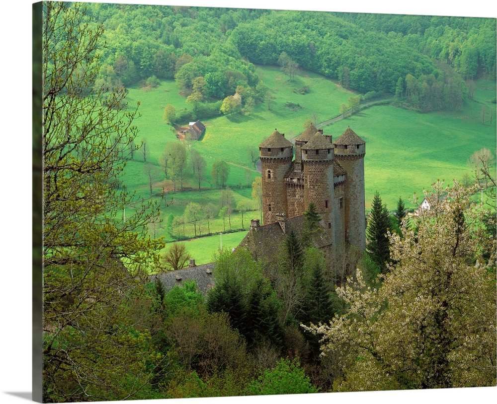 France, Auvergne, Chateau d'Anjony