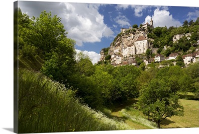 France, Midi-Pyrenees, Rocamadour, Lot, Quercy, Hilltop village in Spring
