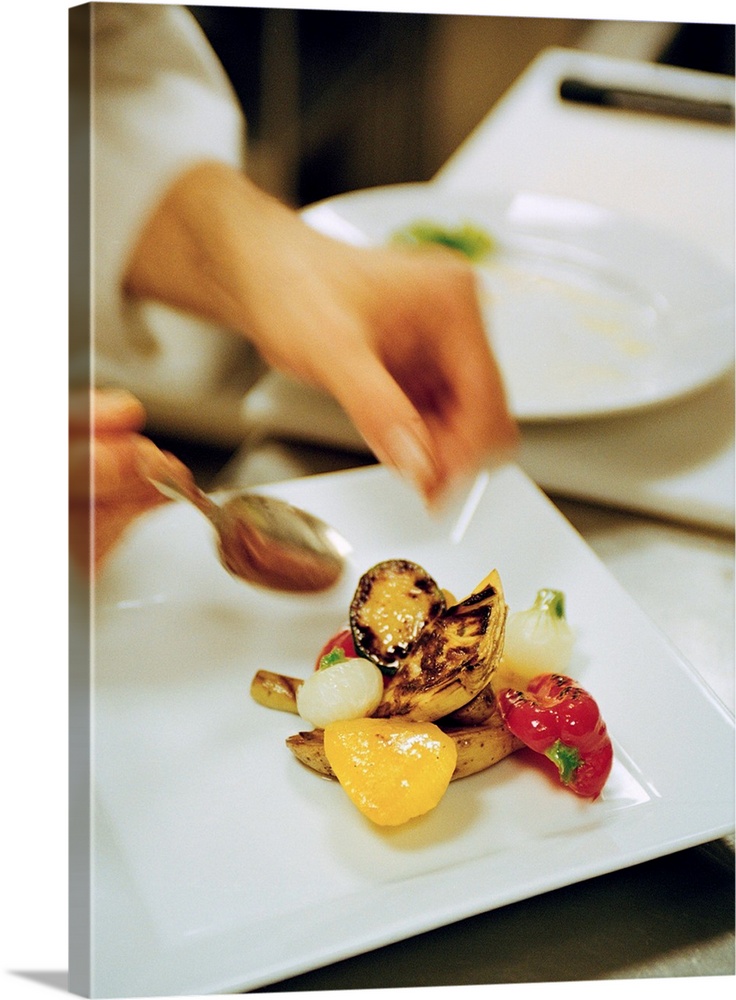 France, Paris, Restaurant Senso, chef preparing lamb dish