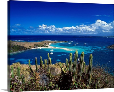 French Antilles, Caribbean, St.Martin, French St Martin, Ilet Pinel (islet), beach