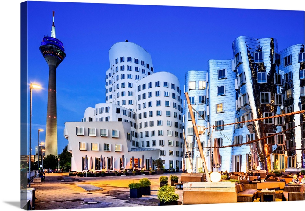 Germany, North Rhine-Westphalia, Dusseldorf, Neuer Zollhof by Frank Gehry in Dusseldorf Media harbor.