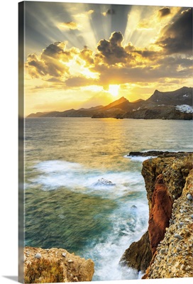 Greece, Aegean islands, Cyclades, Naxos island, Sunrise seascape