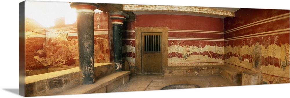 Greece, Crete Island, Crete, Ir..klion, Knossos, Knossos Palace, the room of the throne