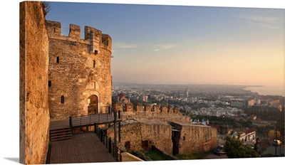 Greece, Macedonia, Thessaloniki, Djinghirli Tower in Thessaloniki's Theodosian Walls