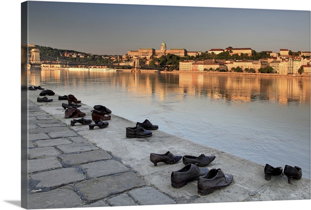 Hungary, Budapest, Budapest, Danube, Donau, Shoes on the Danube Promenade memorial
