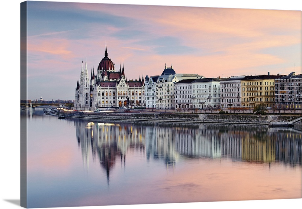 Hungary, Budapest, The Danube river and the Parliament building