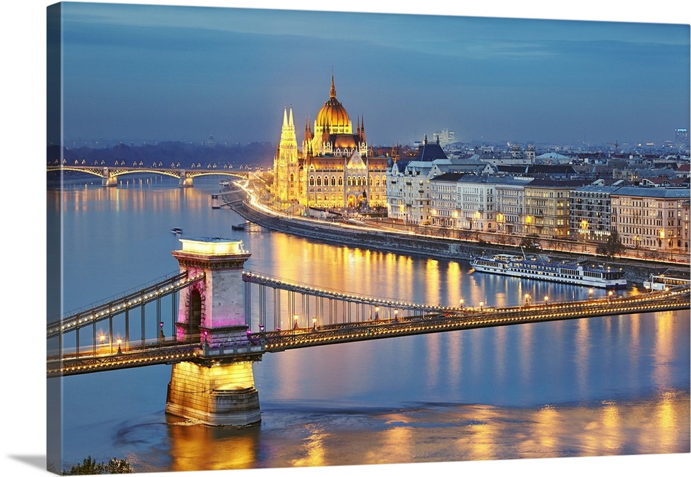 Hungary, Budapest, View of the Danube river, Chain Bridge, Szechenyi Lanchid, and the Parliament building