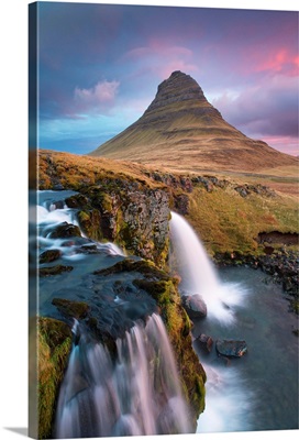 Iceland, Snaefellsnes, Kirkjufell Mountain and Kirkjufelfoss Waterfall