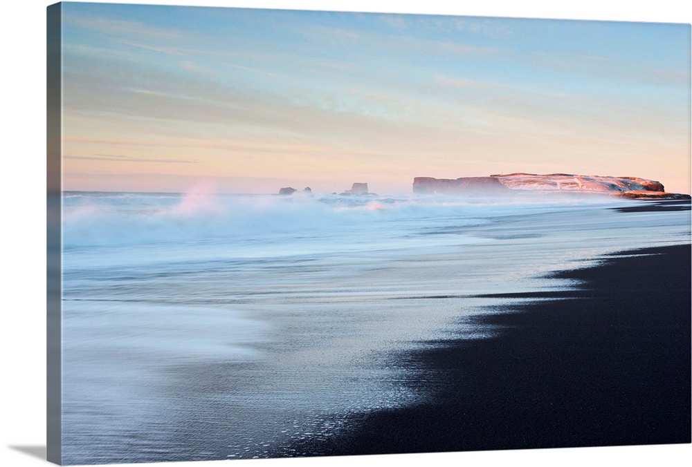 Iceland, South Iceland, Vik i Myrdal, The volcanic beach at Vik at sunrise.