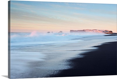 Iceland, South Iceland, Vik i Myrdal, The volcanic beach at Vik at sunrise