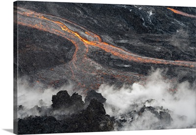 Iceland, Southern Peninsula, Reykjanes, Flowing Lava From Fagradalsfjall Volcano
