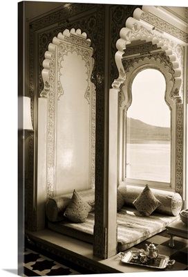 India, Rajasthan, Udaipur, Interior at Shiv Niwas Hotel, City Palace Museum