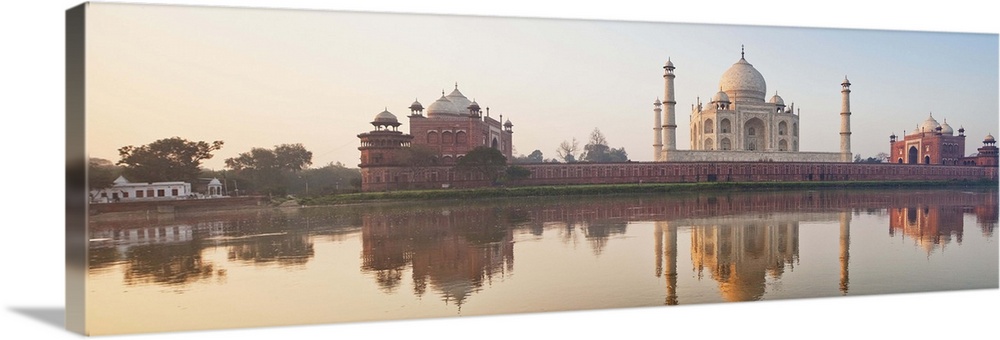 India, Uttar Pradesh, Agra, Taj Mahal, View from the river Yamuna.