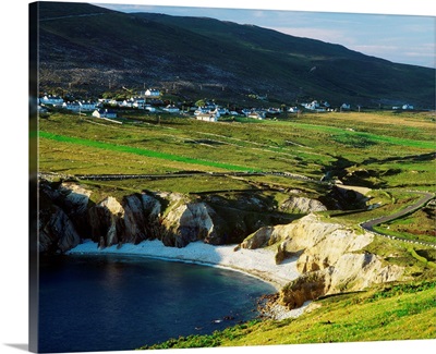 Ireland, County Mayo, Achill Island, panorama near Doogea village