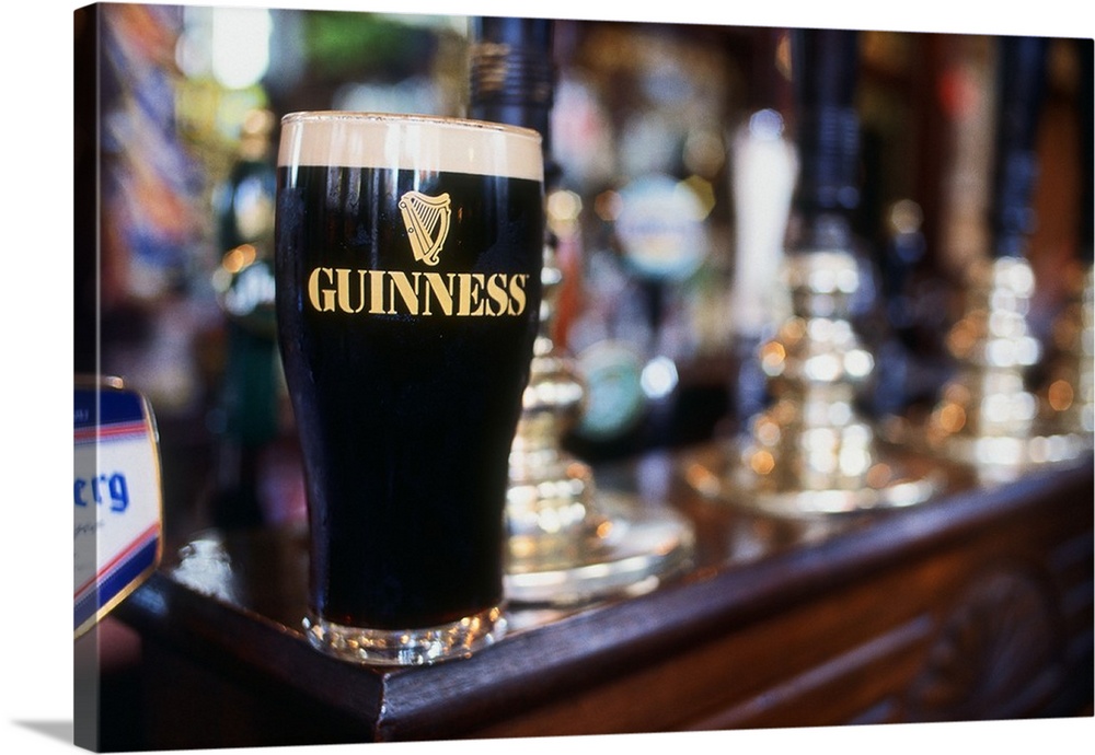 Ireland, Dublin, Dublin, Guinness beer at O'Neills pub