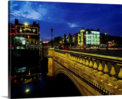 Ireland, Dublin, O'Connell Bridge