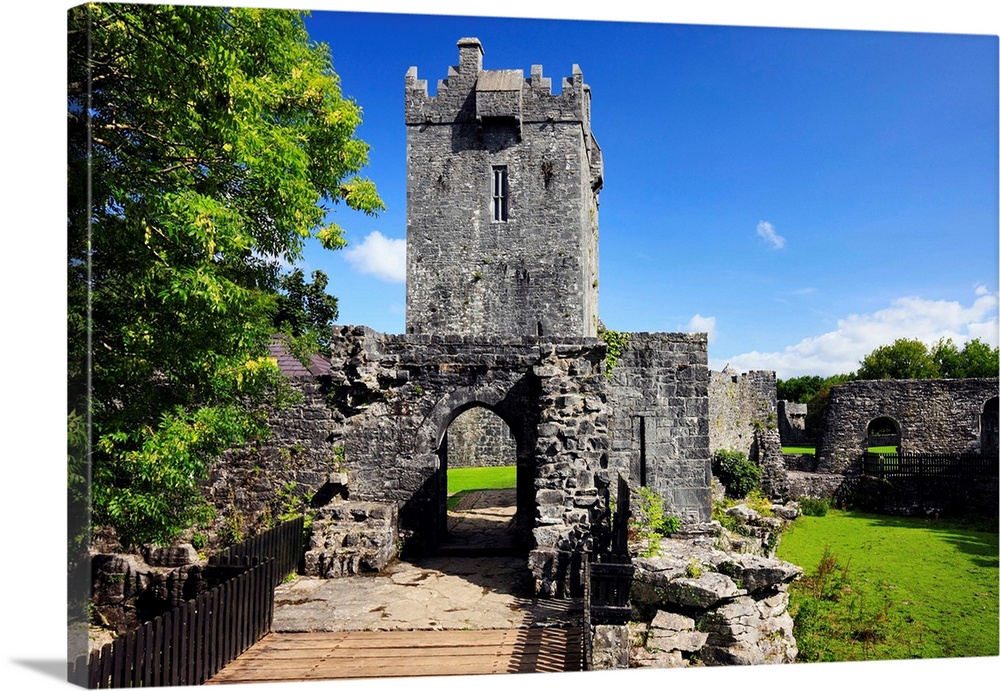 Ireland, Galway, Connemara, Aughanure Castle