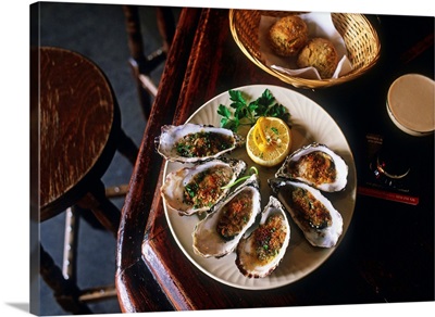 Ireland, Galway, Connemara, Grilled oysters at O'Dowds Seafood Restaurant