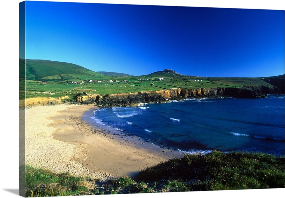 Ireland, Kerry County, Dingle Peninsula, Beach near Clogher Head