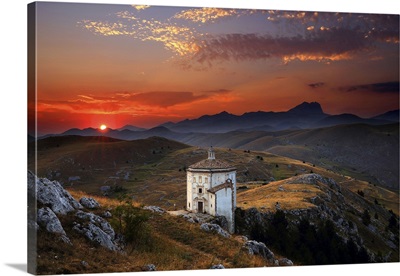 Italy, Abruzzo, L'Aquila District, Santa Maria Della Pieta
