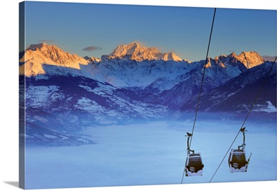Italy, Aosta Valley, Pila, Alps, The Aosta-Pila Cablecar With The Grand Combin