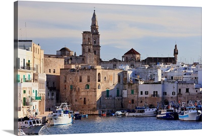 Italy, Apulia, Murge, Le Murge, Monopoli, View of the old town and fishing port