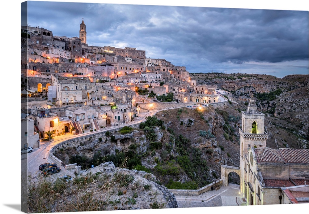 Italy, Basilicata, Matera, Sasso Barisano view from Sasso Caveoso and, in the foreground, the popularly known as the churc...