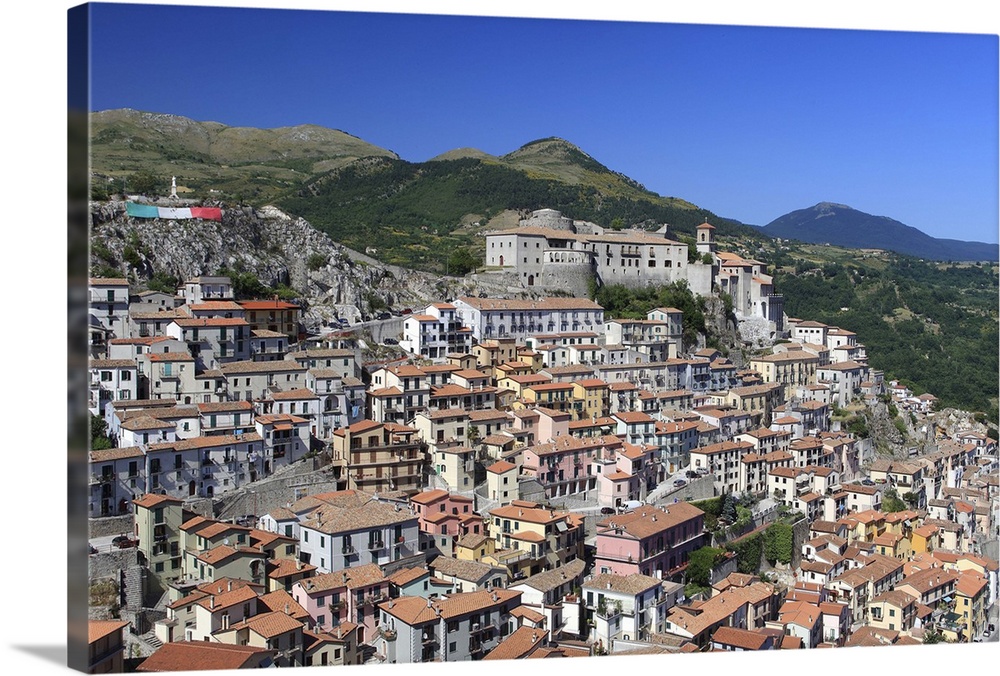 Italy, Basilicata, Muro Lucano, A view of the town and the medieval castle