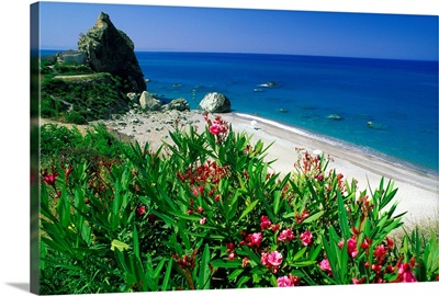 Italy, Calabria, Amantea, view of the beach