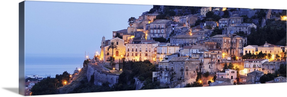 Italy, Calabria, Mediterranean sea, Tyrrhenian coast, Cosenza district, Amantea, Old town at night