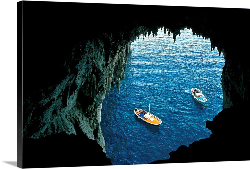 Italy, Campania, Capri, Boats seen from the White Grotto