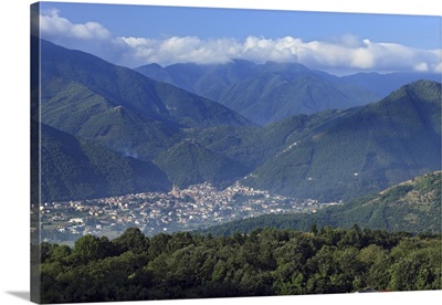 Italy, Campania, Irpinia, Volturara Irpina, Monti Picentini range, Plain of the Dragon