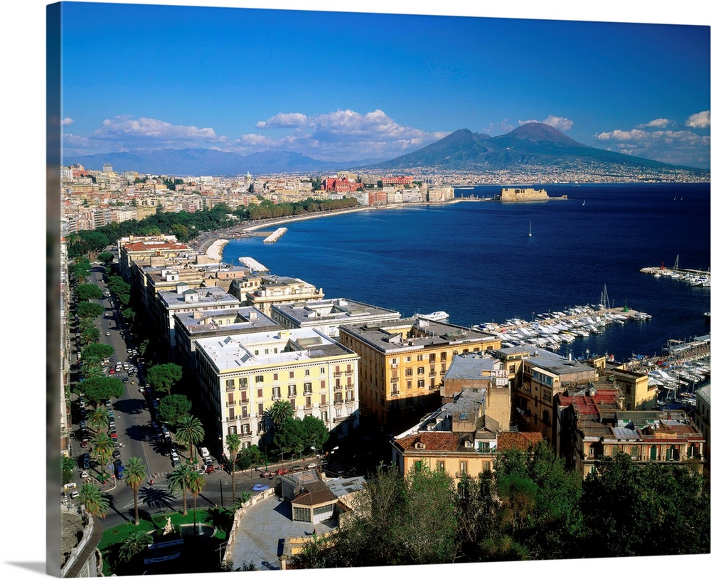 Italy, Campania, Naples, Gulf of Naples and Mt. Vesuvius