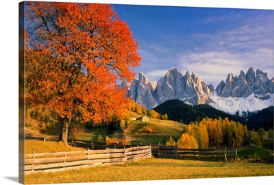 Italy, Dolomites, Val di Funes, The Odle Range (Geisler Gruppe)