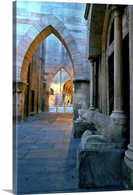 Italy, Emilia-Romagna, Modena, Cathedral